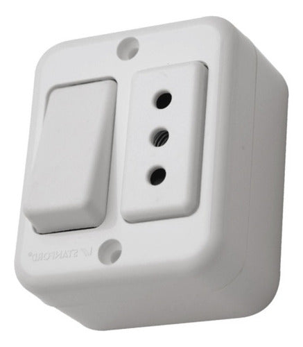 Interrupotor Simple 9/12 + Toma Corr. 10a Sobrepuesto 2unds