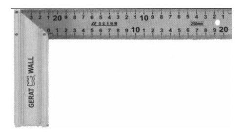 Escuadra Albañil Tactix  Acero 24  X 16