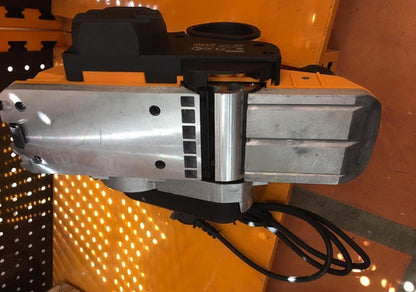 Cepilladora Eléctrica De Mano Ingco Pl10508 82mm 220v - 240v